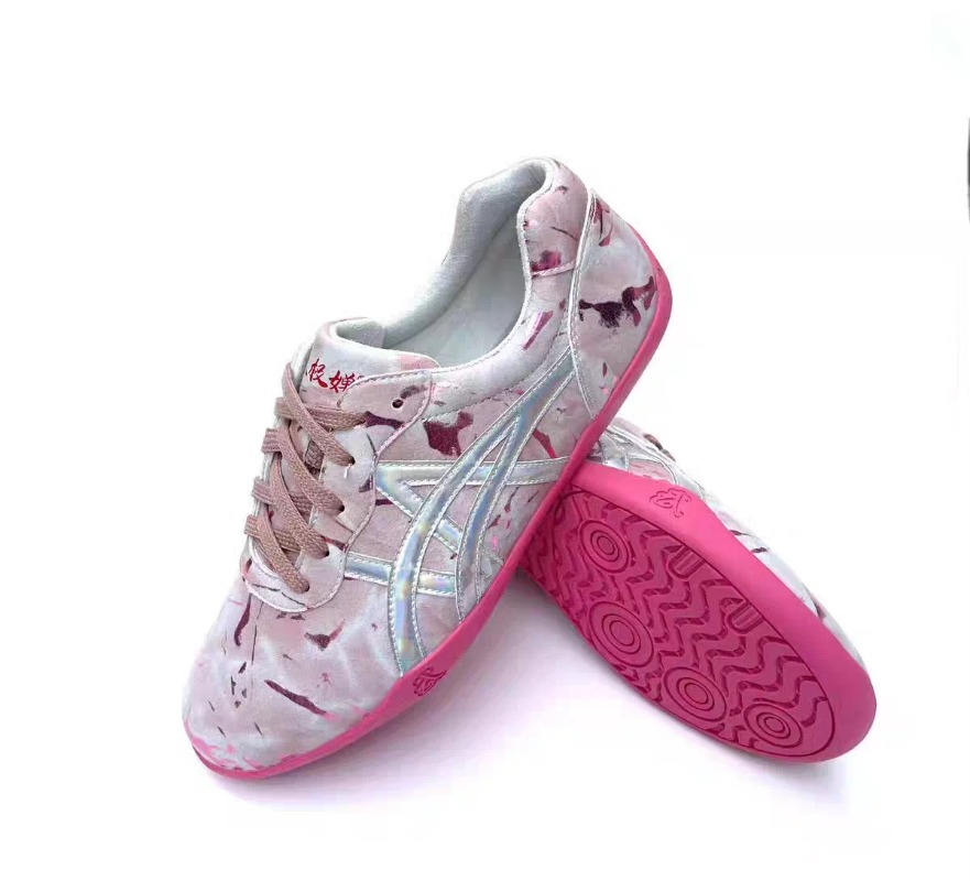 Klassieke Merk Vechtsportschoe - Women'S Shoes Vs Men'S Size recensie en prijs
