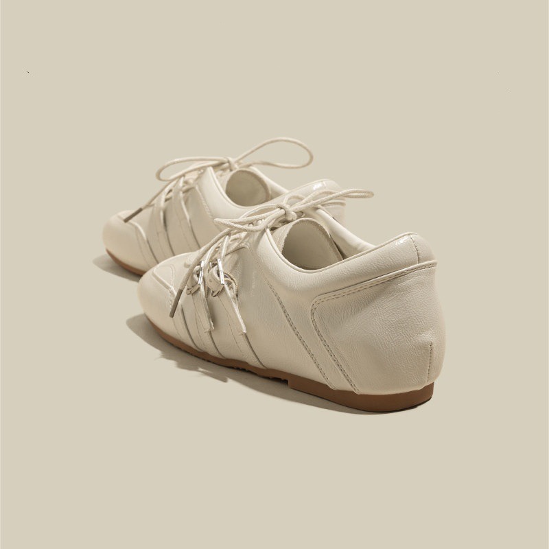 Witte retro Duitse trainer-sne - Women Shoes Us To Eu recensie en prijs