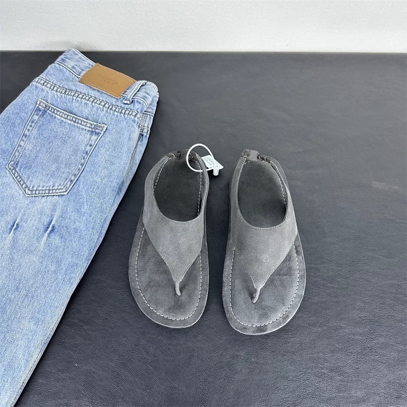 Koreaanse minimalistische suèd - Thong Flat Sandal recensie en prijs